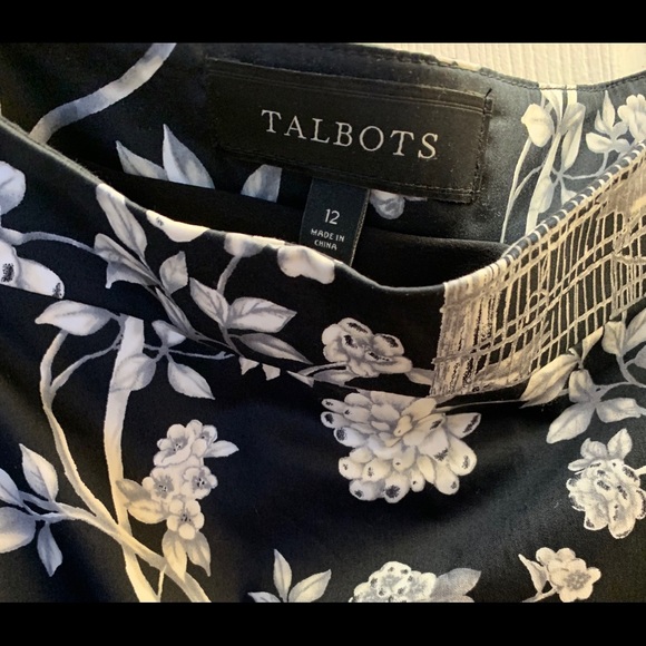 Black with white skirt Talbots - Picture 2 of 4